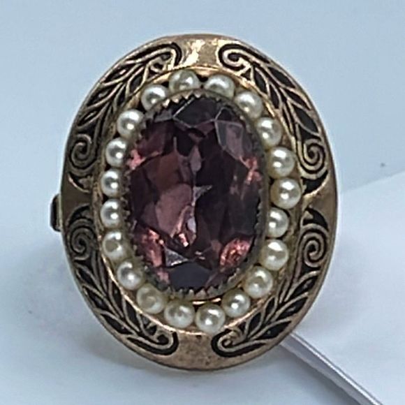 Victorian Jewelry - Vintage Victorian size 8.5 ornate cut glass ring.